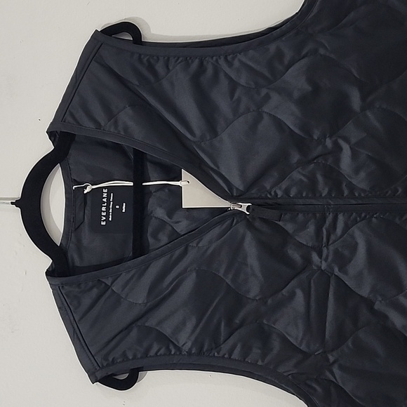 Everlane ReNew Liner Vest - Picture 3 of 10